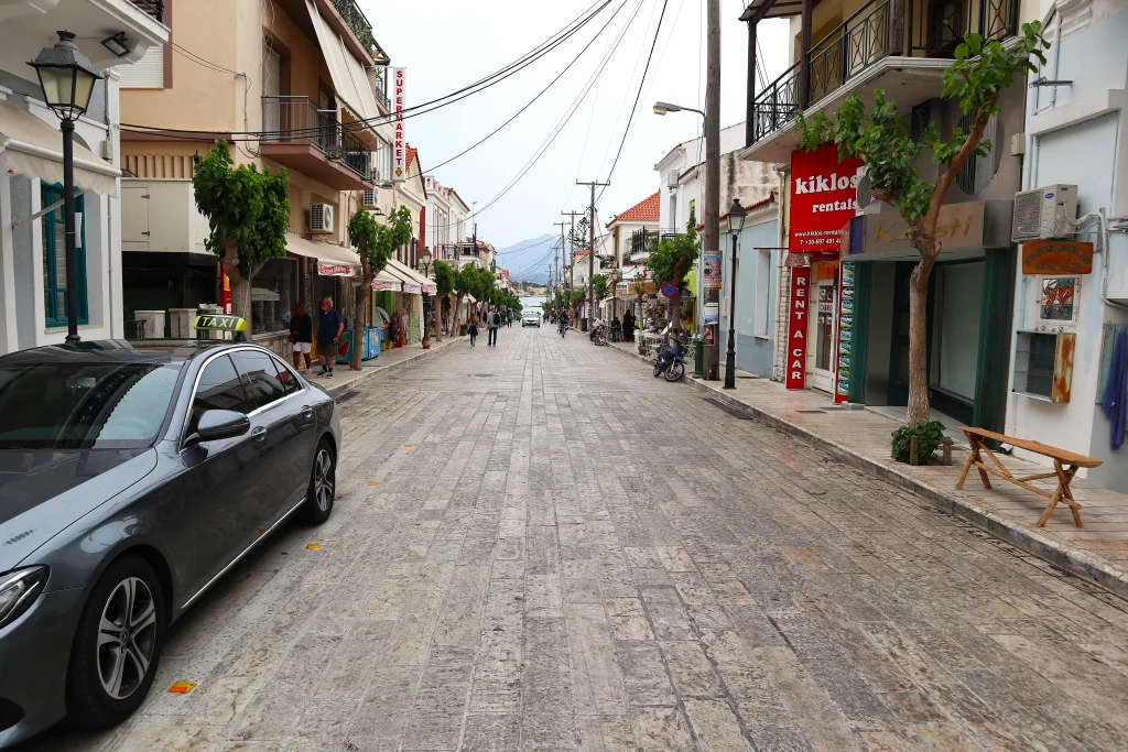 A typical street in Pythagorion